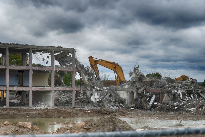 Commercial Building Removal in Houston, TX